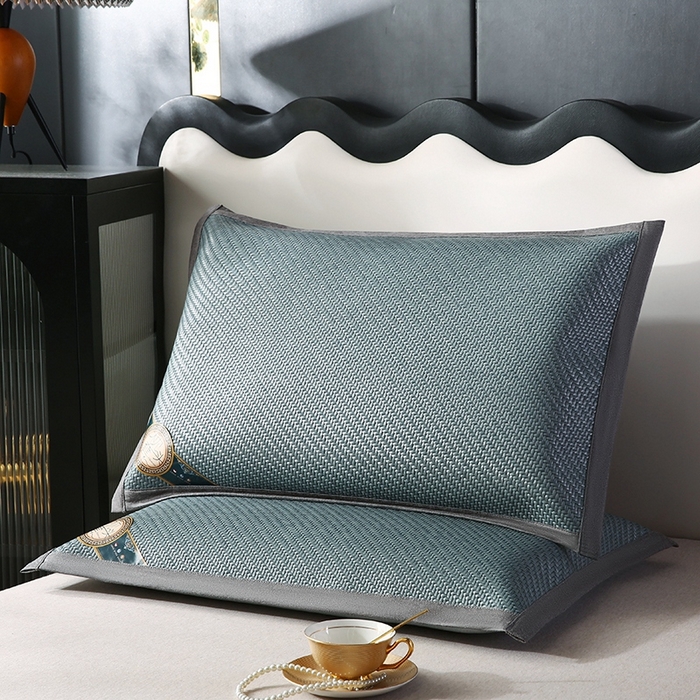 91家纺网 家纺一手货源 找家纺 小牛2025新款PE冷感霸王藤夏凉枕套系列凉枕套凉枕套冰丝枕套藤枕套冰藤枕套冰丝枕套竹枕套凉席枕套豆豆枕 浅蓝48*74cm【一只】