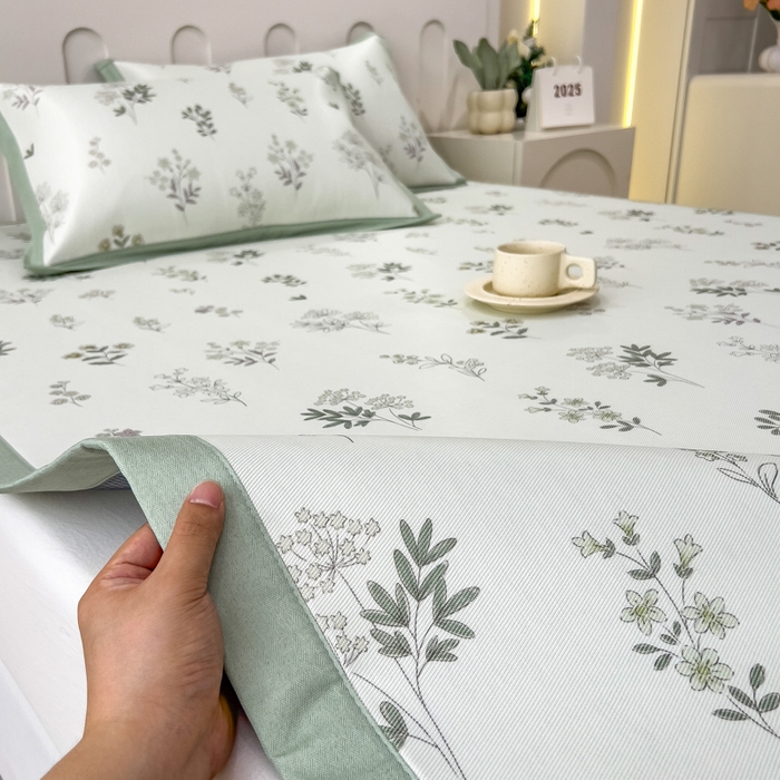 91家纺网 家纺一手货源 找家纺 倾慕家纺 2025年新款600D丝滑冰丝凉席-床席款 清凉一叶