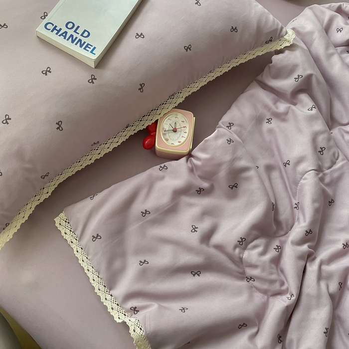 91家纺网 家纺一手货源 找家纺 一比一 2025新款针织双层纱镂空花边夏被四件套 结美