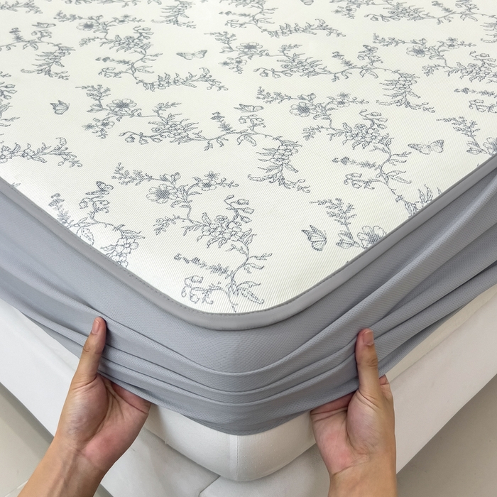 91家纺网 家纺一手货源 找家纺 2025年新款600D丝滑冰丝凉席-床笠款 连理枝蓝