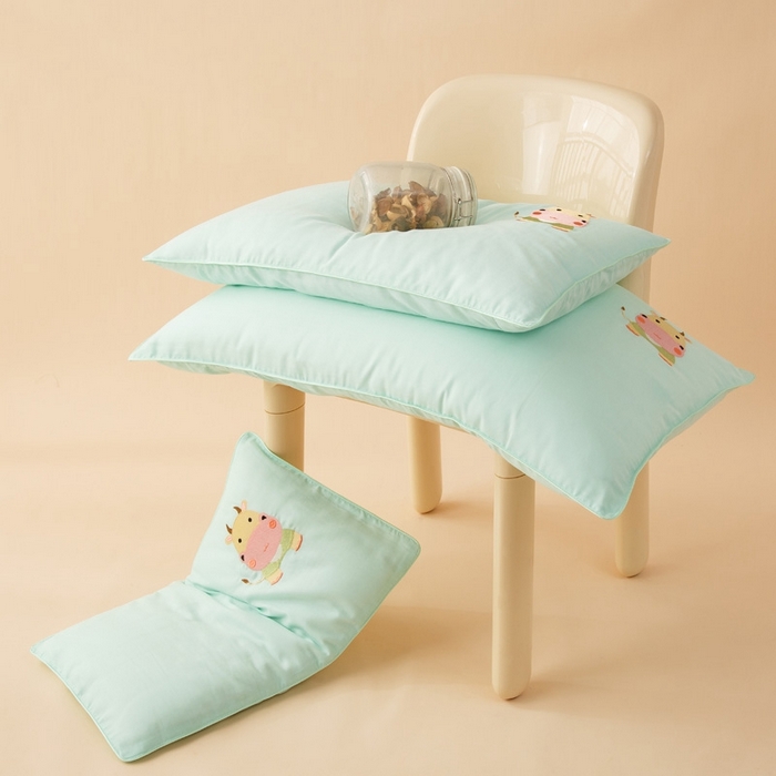 91家纺网 家纺一手货源 找家纺 喜多兔2025新款小轻柔纯棉双层纱枕套枕头 绿色萌小牛