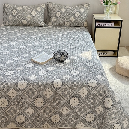 91家纺网 家纺一手货源 找家纺 TT.one 塔塔家居 2025新款全棉双层纱贝壳边夏被系列 床盖·南岛日记