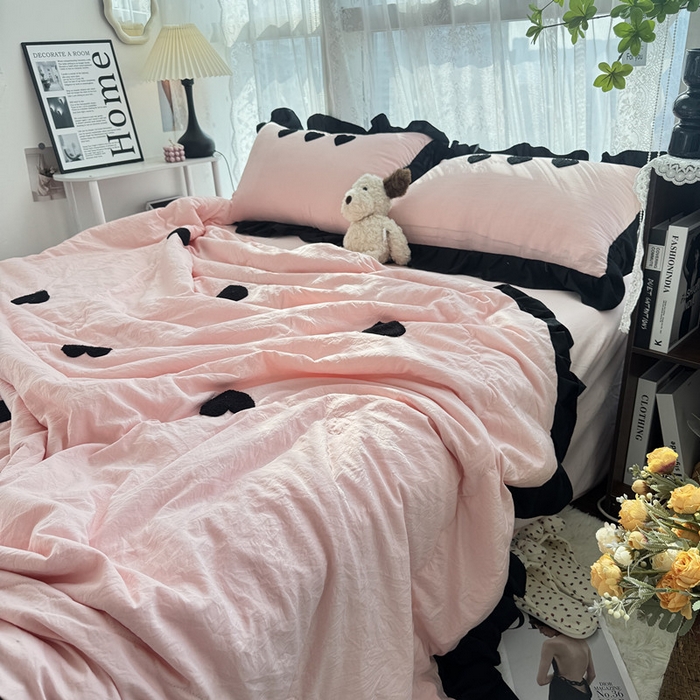 91家纺网 家纺一手货源 找家纺 2025新款毛巾绣单夏被夏被四件套 爱心-粉色