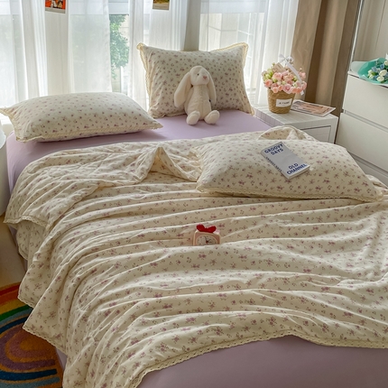 一比一 2025新款针织双层纱镂空花边夏被四件套 蕾拉小姐