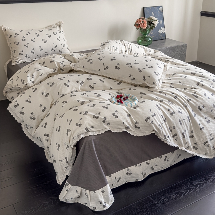 91家纺网 家纺一手货源 找家纺 可思家纺 2025新款法式皱皱纱四件套 樱桃物语