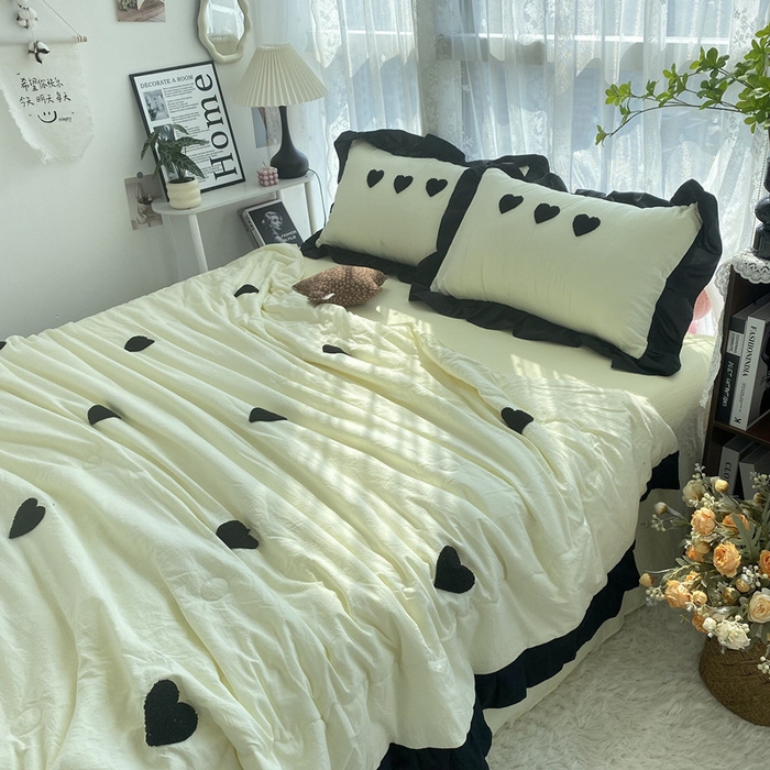 91家纺网 家纺一手货源 找家纺 2025新款毛巾绣单夏被夏被四件套 爱心-米黄