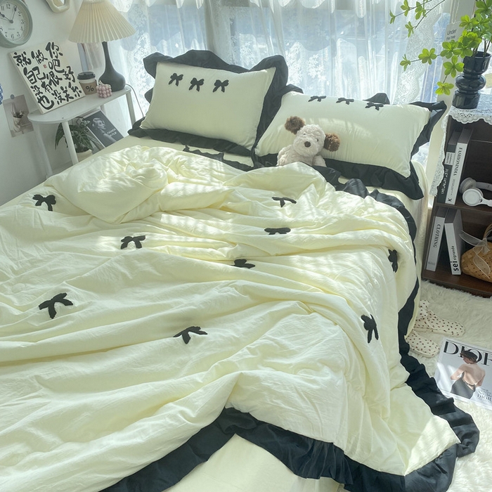 91家纺网 家纺一手货源 找家纺 2025新款毛巾绣单夏被夏被四件套 蝴蝶结-米黄