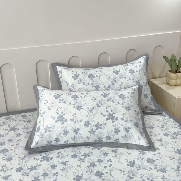 91家纺网 家纺一手货源 找家纺 倾慕家纺 2025年新款600D丝滑冰丝凉席-床席款 花点点蓝