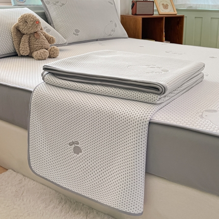 绘萱家居 2025爆款冰凉豆豆凉席夏被四件套三件套床笠款冰丝软席子 卡皮巴拉-灰