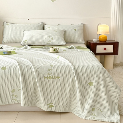 91家纺网 家纺一手货源 找家纺 卡伦家纺2025凉豆豆冰丝毯系列 卡皮巴拉——绿