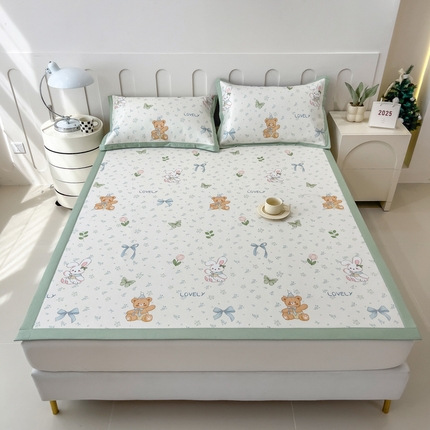 倾慕家纺 2025年新款600D丝滑冰丝凉席-床席款 小熊蝴蝶