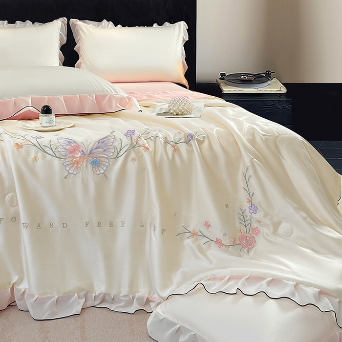 91家纺网 家纺一手货源 找家纺 梦舒羽 2025新款刺绣水洗真丝花边夏被四件套宿舍夏凉被床单枕套三件套-蝶梦花边款 蝶梦-粉 花边款