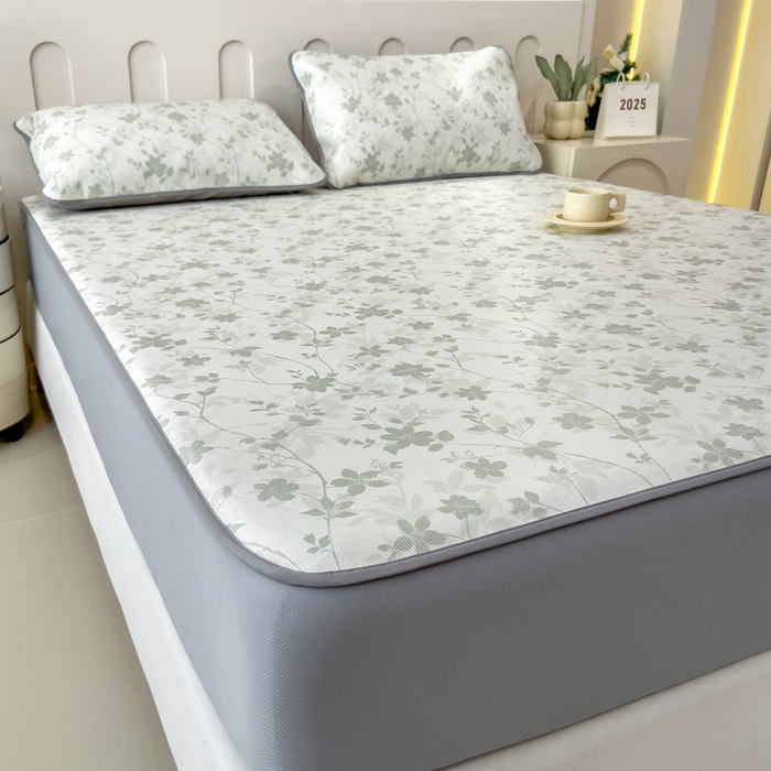 91家纺网 家纺一手货源 找家纺 2025年新款600D丝滑冰丝凉席-床笠款 花点点绿