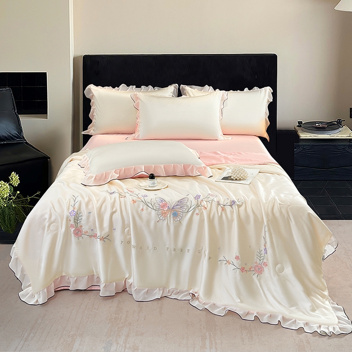 91家纺网 家纺一手货源 找家纺 梦舒羽 2025新款刺绣水洗真丝花边夏被四件套宿舍夏凉被床单枕套三件套-蝶梦花边款 蝶梦-粉 花边款