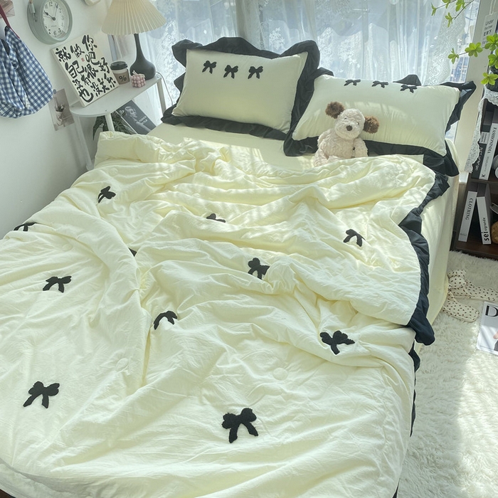 91家纺网 家纺一手货源 找家纺 2025新款毛巾绣单夏被夏被四件套 蝴蝶结-米黄