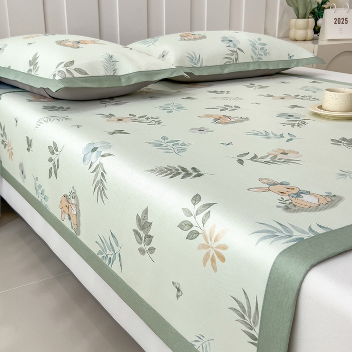 91家纺网 家纺一手货源 找家纺 倾慕家纺 2025年新款600D丝滑冰丝凉席-床席款 聪明小兔