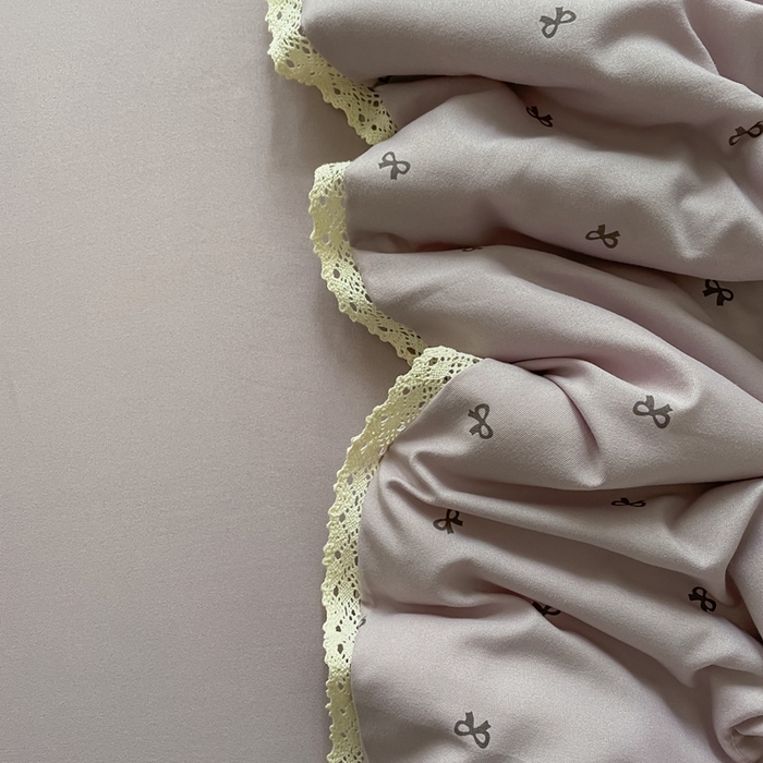 91家纺网 家纺一手货源 找家纺 一比一 2025新款针织双层纱镂空花边夏被四件套 结美