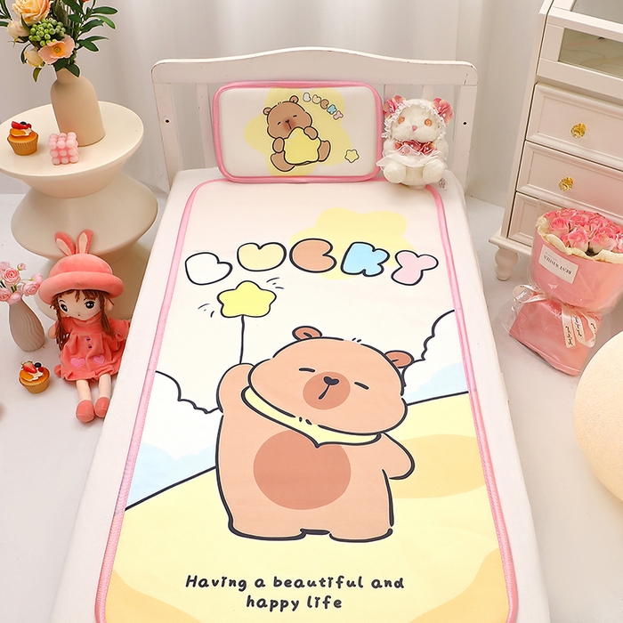 91家纺网 家纺一手货源 找家纺 八零年代 2025新品云柔牛奶丝儿童凉席套件