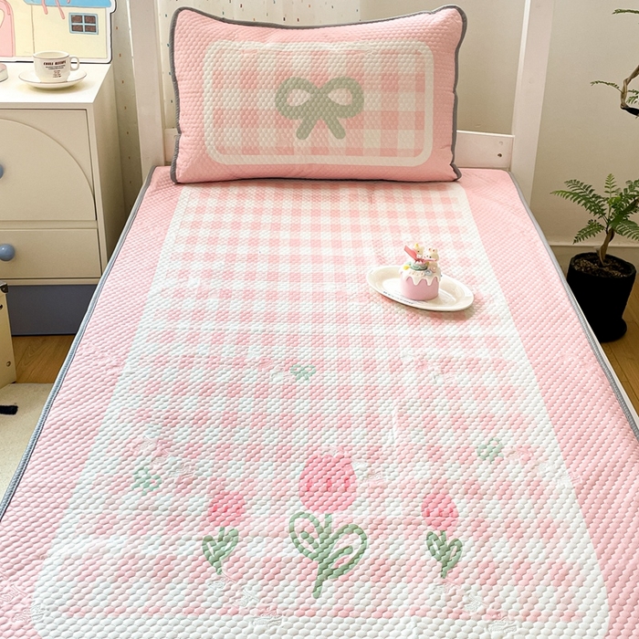 91家纺网 家纺一手货源 找家纺 川悦生活 2025新款大阪冰豆豆凉感凉席三件套 杏运花