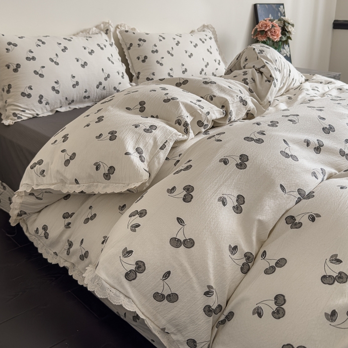 91家纺网 家纺一手货源 找家纺 可思家纺 2025新款法式皱皱纱四件套 樱桃物语