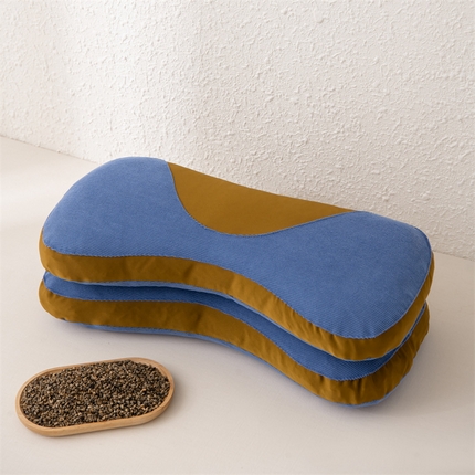 91家纺网 家纺一手货源 找家纺 （总）织布人 2025新款荞麦枕灯芯绒全荞麦壳肩颈养护枕颈椎反弓牵引硬枕头