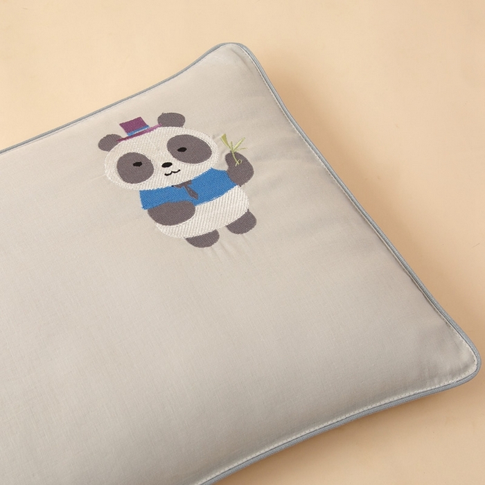 91家纺网 家纺一手货源 找家纺 喜多兔2025新款小轻柔纯棉双层纱枕套枕头 灰色萌熊猫