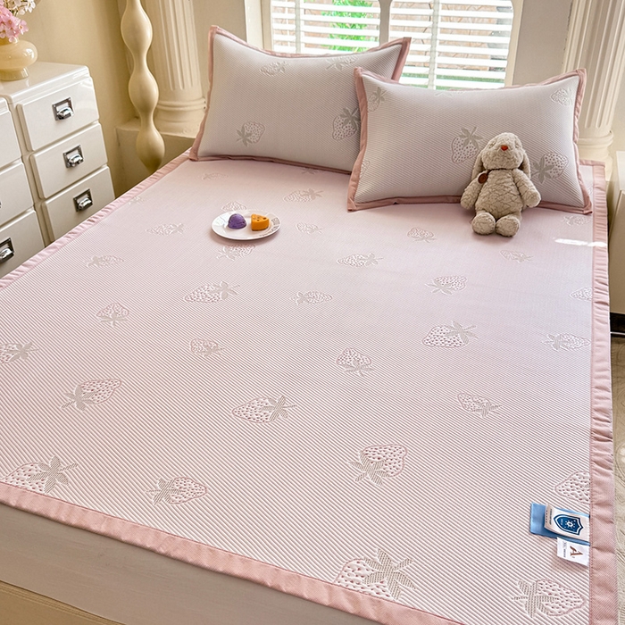 91家纺网 家纺一手货源 找家纺 绒世界 2025新款A类提花凉感豆豆复合凉席套件 提花豆豆-草莓