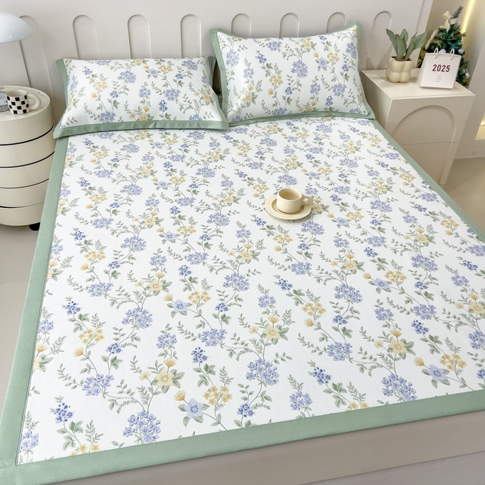 91家纺网 家纺一手货源 找家纺 倾慕家纺 2025年新款600D丝滑冰丝凉席-床席款 点点兰花