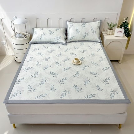 倾慕家纺 2025年新款600D丝滑冰丝凉席-床席款 清爽绿叶