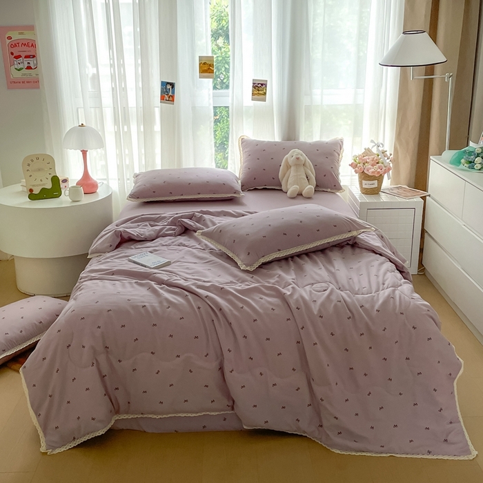 91家纺网 家纺一手货源 找家纺 一比一 2025新款针织双层纱镂空花边夏被四件套 结美