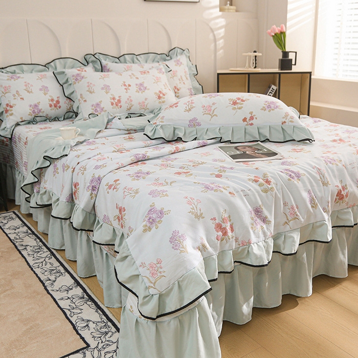 91家纺网 家纺一手货源 找家纺 铠畅家纺 2025新款有氧双层纱印花夹棉床盖四件套-终版 春日物语