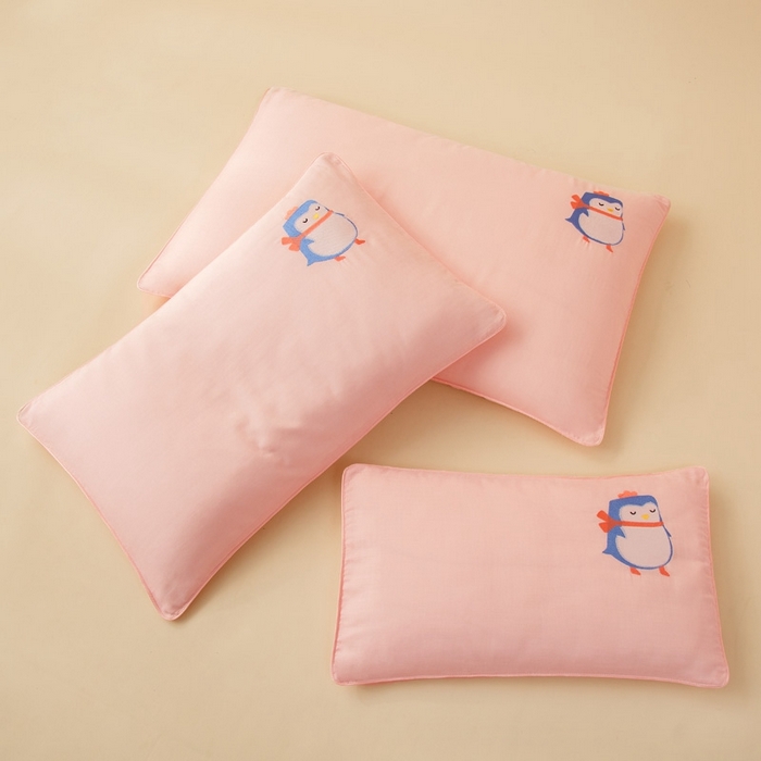 91家纺网 家纺一手货源 找家纺 喜多兔2025新款小轻柔纯棉双层纱枕套枕头 粉色萌企鹅