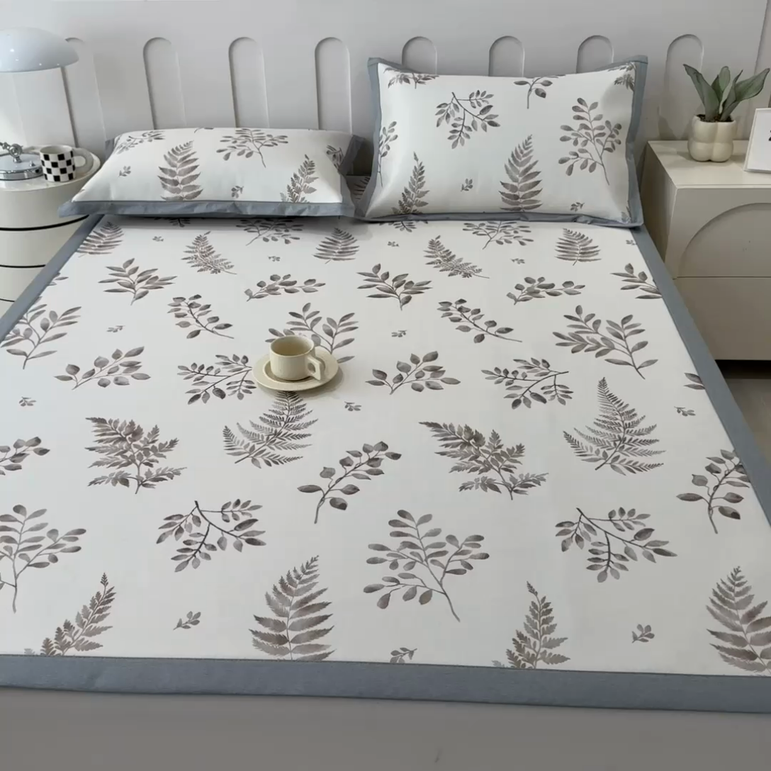 91家纺网 家纺一手货源 找家纺 倾慕家纺 2025年新款600D丝滑冰丝凉席-床席款 素叶金