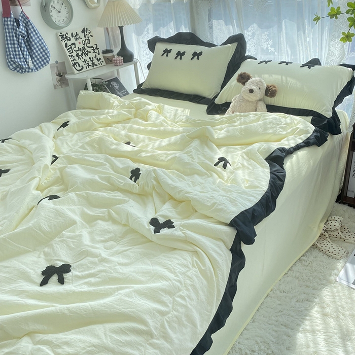 91家纺网 家纺一手货源 找家纺 2025新款毛巾绣单夏被夏被四件套 蝴蝶结-米黄