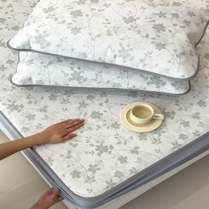 91家纺网 家纺一手货源 找家纺 2025年新款600D丝滑冰丝凉席-床笠款 花点点绿