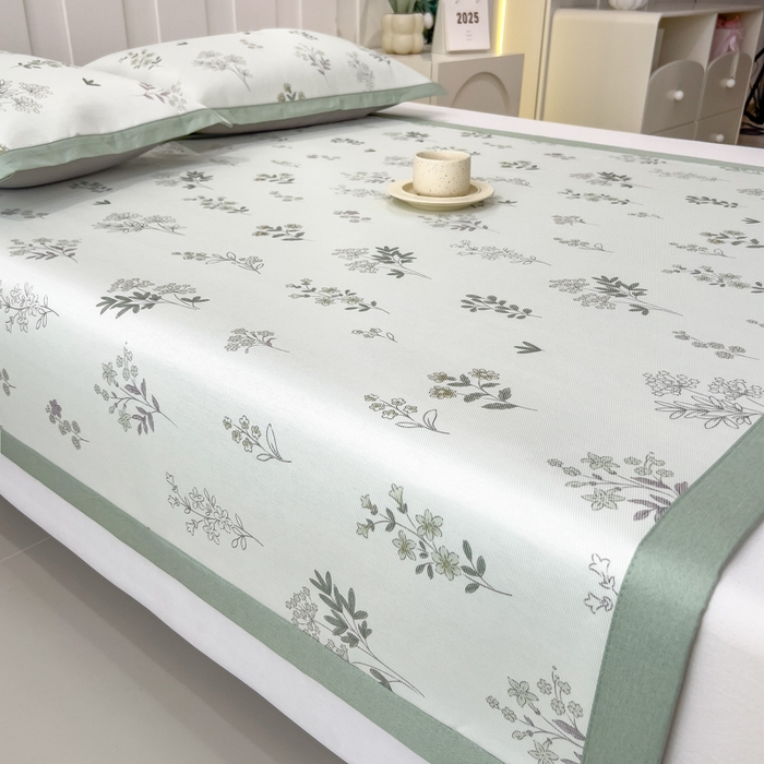 91家纺网 家纺一手货源 找家纺 倾慕家纺 2025年新款600D丝滑冰丝凉席-床席款 清凉一叶