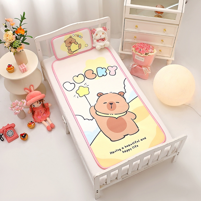 91家纺网 家纺一手货源 找家纺 八零年代 2025新品云柔牛奶丝儿童凉席套件