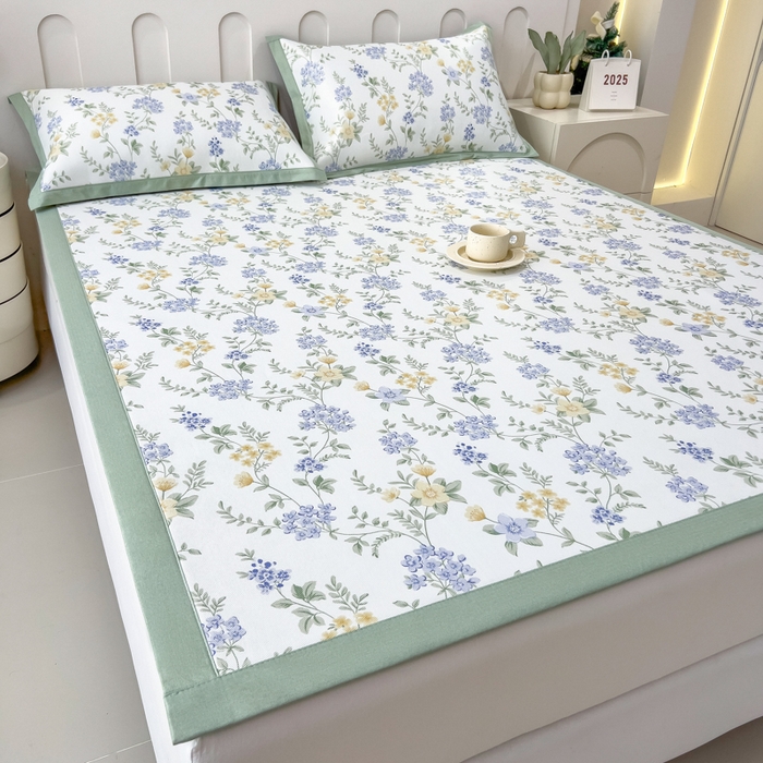 91家纺网 家纺一手货源 找家纺 倾慕家纺 2025年新款600D丝滑冰丝凉席-床席款 点点兰花