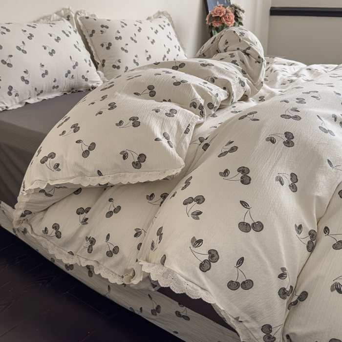 91家纺网 家纺一手货源 找家纺 可思家纺 2025新款法式皱皱纱四件套 樱桃物语