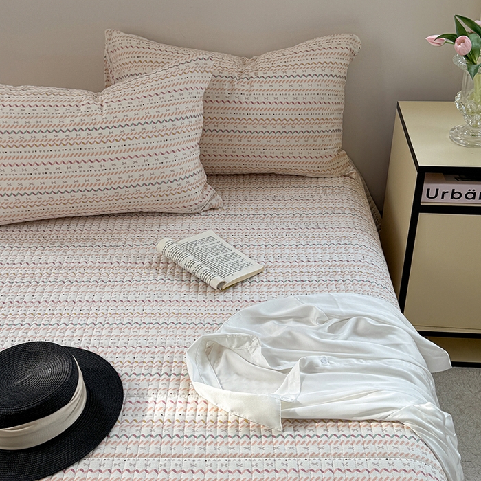 91家纺网 家纺一手货源 找家纺 TT.one 塔塔家居 2025新款全棉双层纱贝壳边夏被系列 床盖·波浪条