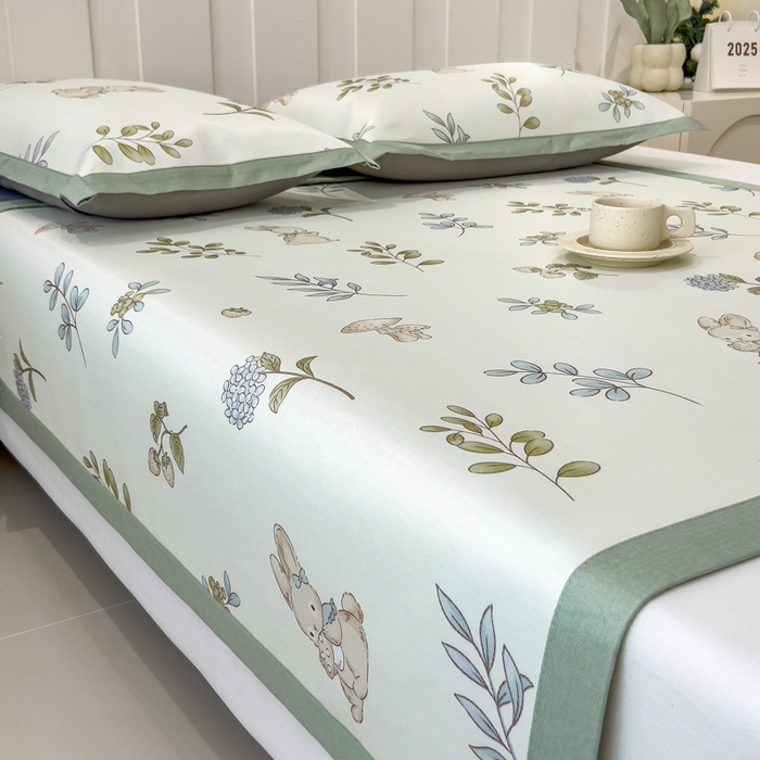 91家纺网 家纺一手货源 找家纺 倾慕家纺 2025年新款600D丝滑冰丝凉席-床席款 蘑菇小兔