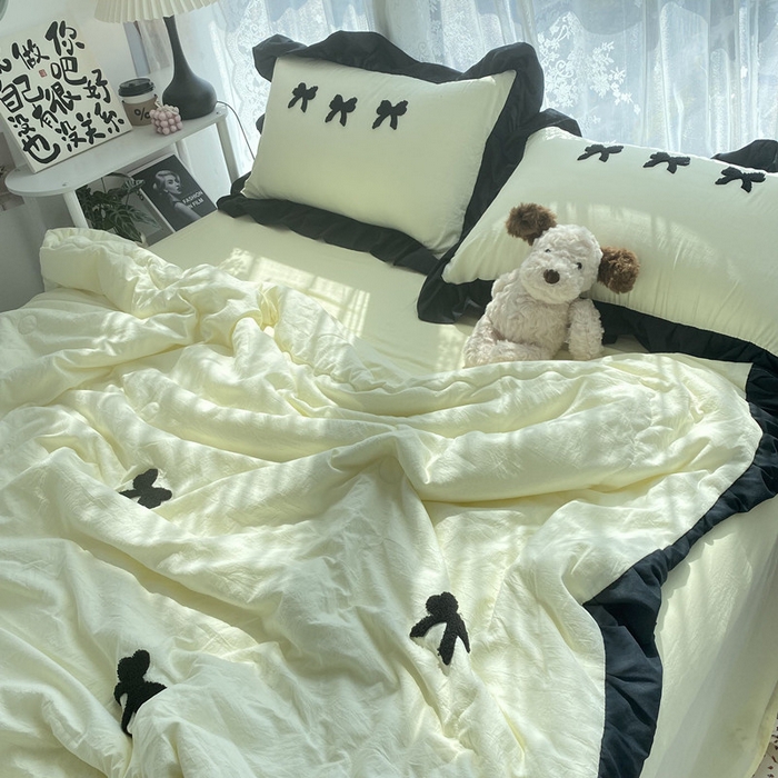 91家纺网 家纺一手货源 找家纺 2025新款毛巾绣单夏被夏被四件套 蝴蝶结-米黄