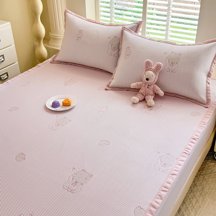 91家纺网 家纺一手货源 找家纺 绒世界 2025新款A类提花凉感豆豆复合凉席套件 提花豆豆-招财猫