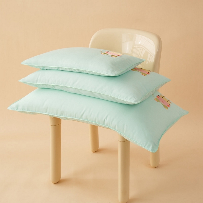 91家纺网 家纺一手货源 找家纺 喜多兔2025新款小轻柔纯棉双层纱枕套枕头 绿色萌小牛