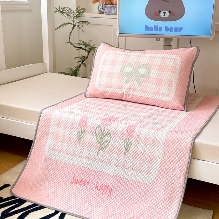 91家纺网 家纺一手货源 找家纺 川悦生活 2025新款大阪冰豆豆凉感凉席三件套 杏运花