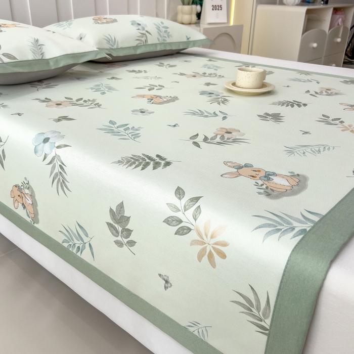 91家纺网 家纺一手货源 找家纺 倾慕家纺 2025年新款600D丝滑冰丝凉席-床席款 聪明小兔