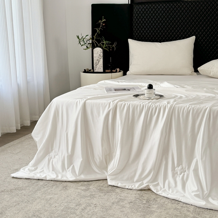 91家纺网 家纺一手货源 找家纺 茧羽世家 2025新款流光溢彩系列夏被夏被夏凉被空调被 流光溢彩 白