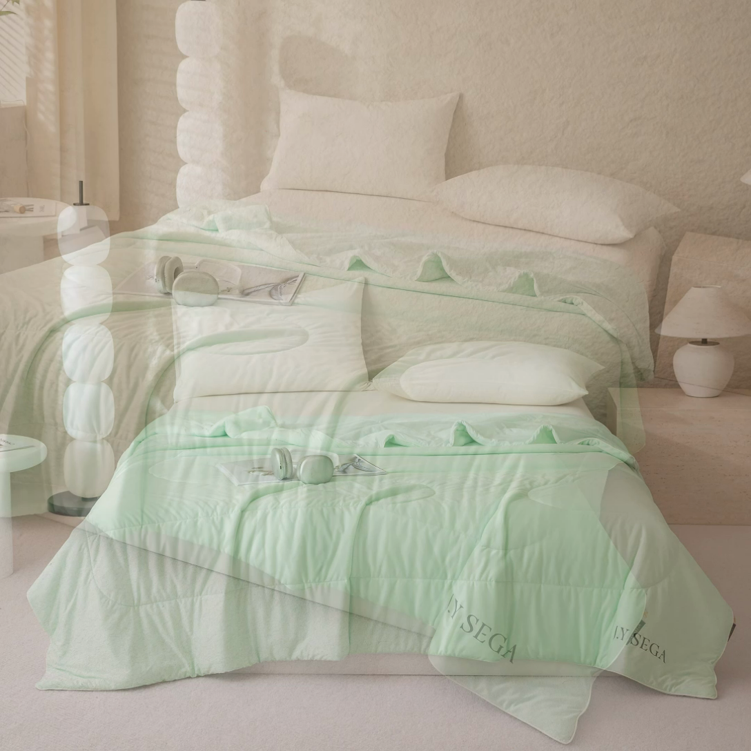 91家纺网 家纺一手货源 找家纺 茧羽世家 2025新款沁柔双镜抗菌系列夏被夏凉被空调被 薄荷绿拼兰