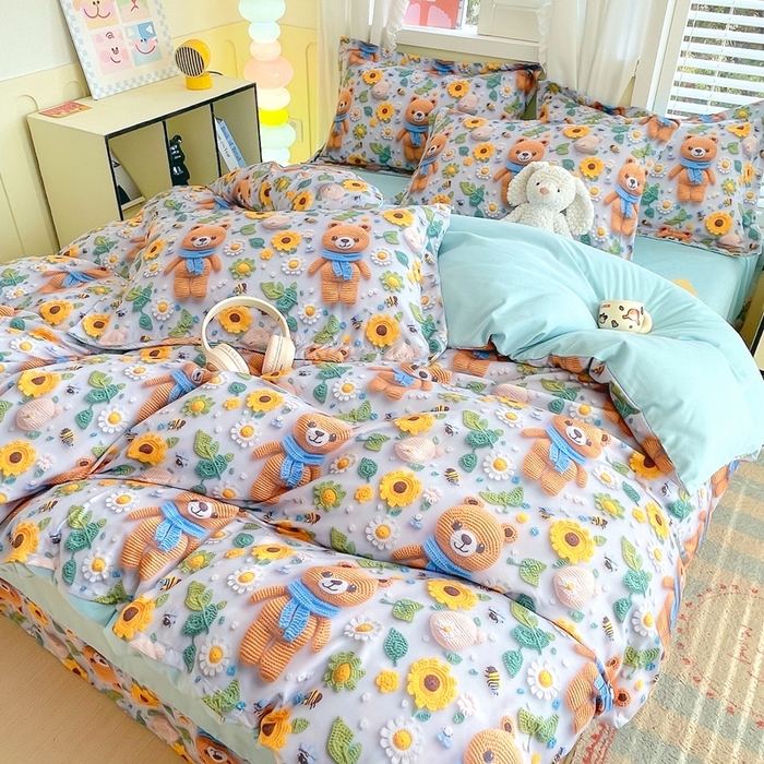 91家纺网 家纺一手货源 找家纺 恋之语 2025新款数码印花四件套卡通款 小熊向日葵