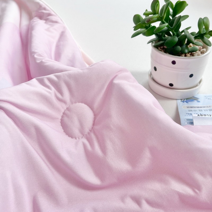 91家纺网 家纺一手货源 找家纺 蘭菲家纺 2025新款三丽鸥卡通印花夏被 去约会